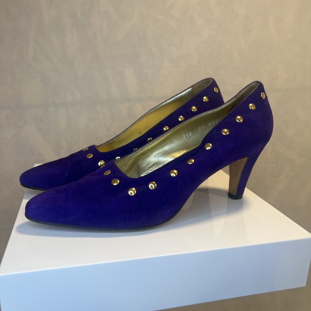 St. John Made In Italy Purple Suede Heels With‎ Gold Accent  7.5 B Designer WOW!
